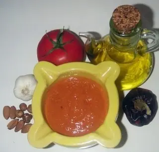 Foto von Katalanische Romesco Sauce klassisch – fertig angerichtet