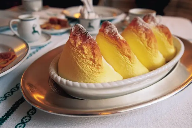 Foto von Klassische Salzburger Nockerl (2) – fertig angerichtet