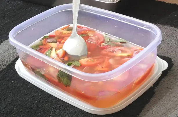 Foto von Ambonesische Colo-colo Sauce – fertig angerichtet