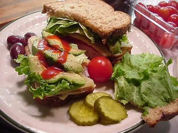 Foto von Amerikanisches French Dressing – fertig angerichtet