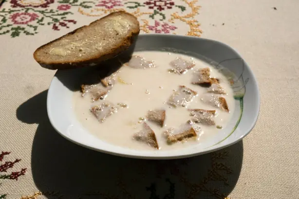 Foto von Bayerische Herbstmilchsuppe klassisch – fertig angerichtet
