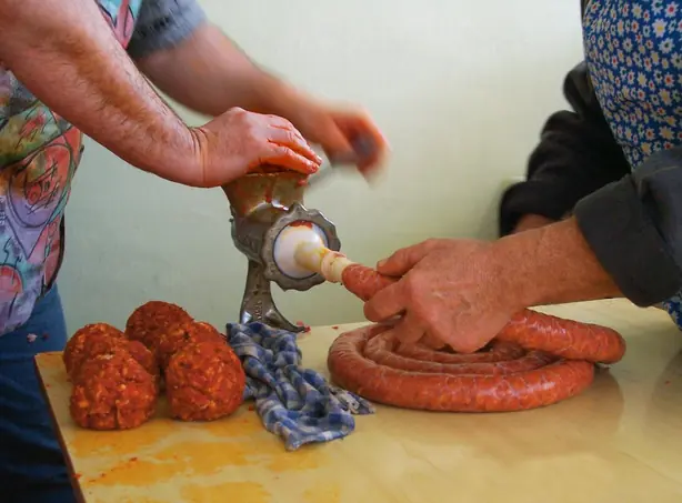 Foto von Klassische Landterrine Pâté de Campagne – fertig angerichtet