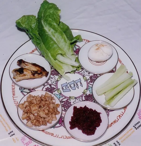 Foto von Sephardische Lammkeule Seroa – fertig angerichtet