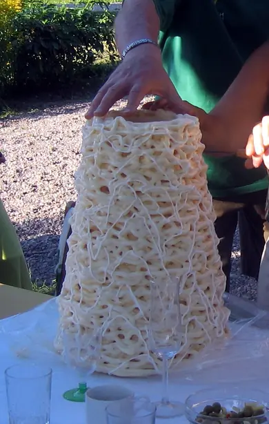 Foto von Schwedischer Spettekaka Spießkuchen – fertig angerichtet