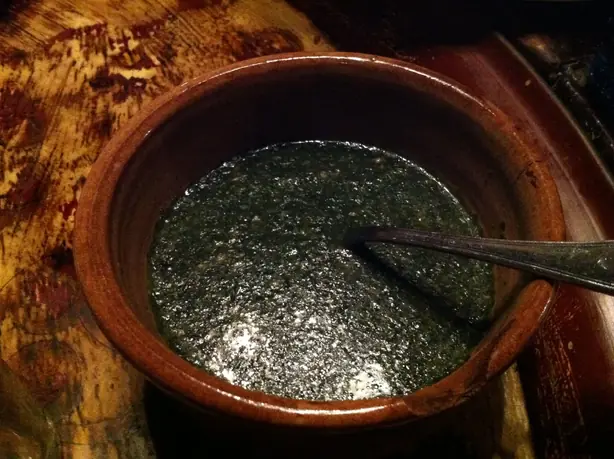 Foto von Ägyptische Mulukhiyah - Der legendäre grüne Eintopf vom Nil – fertig angerichtet