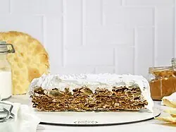 Foto von Argentinische Rogel Torte (Torta Rogel) – fertig angerichtet