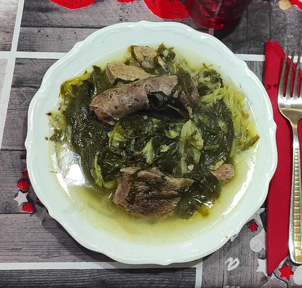 Foto von Italienische Hochzeitssuppe (Minestra Maritata) - Der harmonische Klassiker – fertig angerichtet