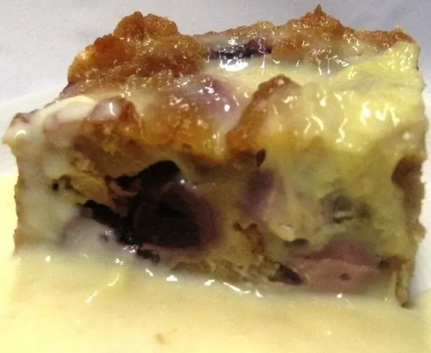 Foto von Kirschenmichel - Der süddeutsche Klassiker aus Brot und Kirschen – fertig angerichtet