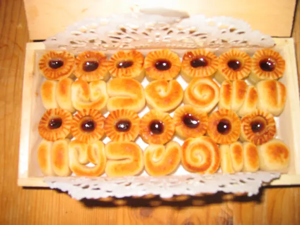 Foto von Königsberger Marzipan - Der geflämmte Klassiker mit Rosenwasser – fertig angerichtet