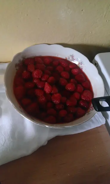 Foto von Kompot - Der fruchtige Klassiker aus Osteuropa – fertig angerichtet