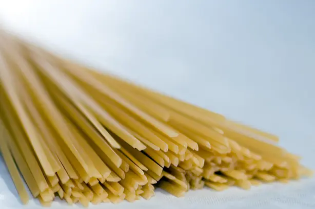 Foto von Linguine - Der flache Pasta-Klassiker aus Ligurien – fertig angerichtet