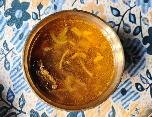 Foto von Nepalesisches Sinki (Fermentierter Rettich) – fertig angerichtet