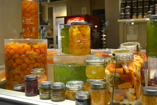 Foto von Original Italienische Mostarda di Frutta - Kandierte Senffrüchte – fertig angerichtet