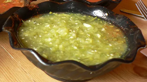 Foto von Original Mexikanische Salsa Verde – fertig angerichtet