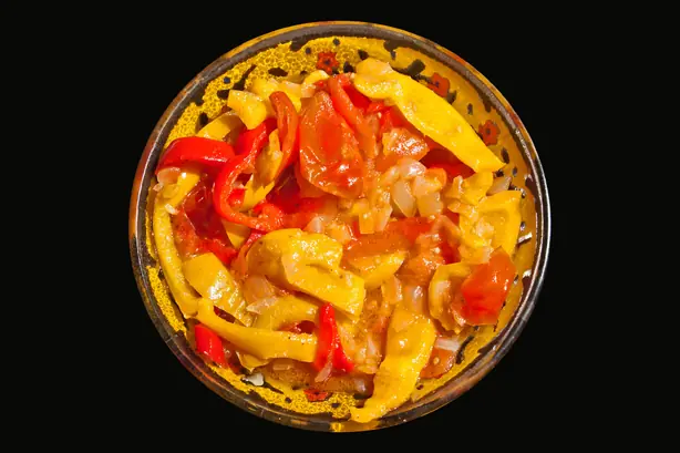 Foto von Original Ungarisches Lecsó – Das herzhafte Paprika-Tomaten-Ragout – fertig angerichtet