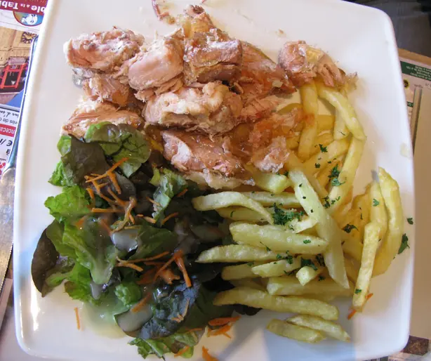 Foto von Potjevleesch (Flämische Fleischterrine) – fertig angerichtet