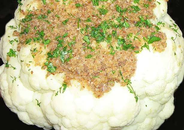 Foto von Sauce à la polonaise (Polnische Sauce) – fertig angerichtet