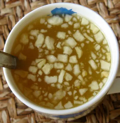 Foto von Schwedische Fruchtsuppe (Fruktsoppa) – fertig angerichtet