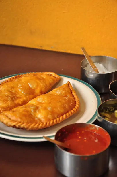 Foto von Sha Phaley (Tibetische gefüllte Teigtaschen) – fertig angerichtet