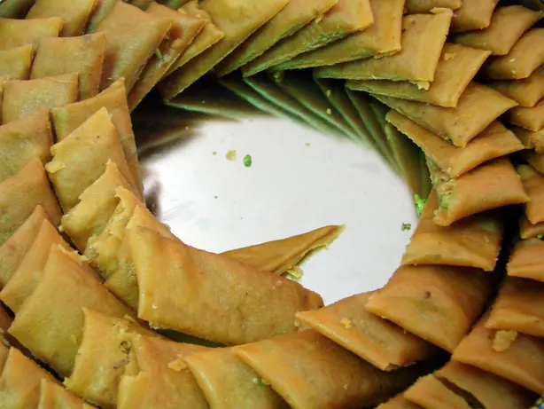 Foto von Sohan (Persisches Safran-Krokant) – fertig angerichtet