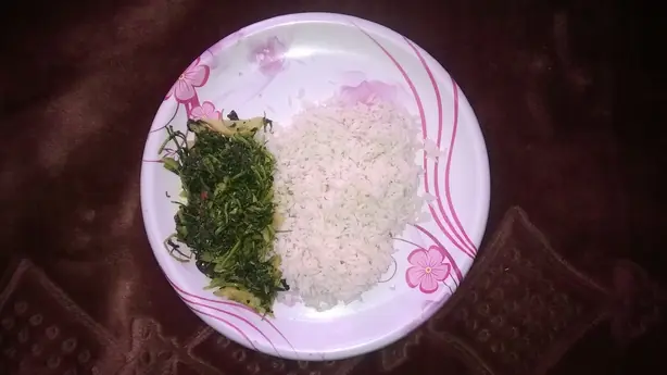 Foto von Sri-Lankisches Rice and Curry – fertig angerichtet