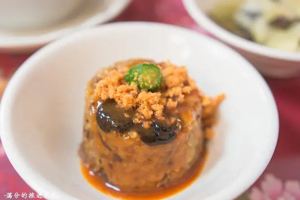 Foto von Taiwanischer Klebreis im Bambusrohr (Tǒng zǐ mǐ gāo) – fertig angerichtet