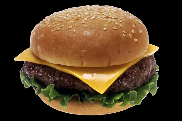Wikipedia-Bild - Cheeseburger.png - Foto: Renee Comet (photographer) - edited for transparent background by -download | sign! - PUBLIC DOMAIN