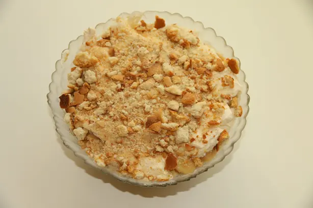 Foto von Tilslørte bondepiker (Verschleiertes Bauernmädchen) – fertig angerichtet