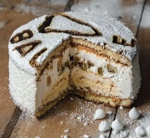 Foto von Torta Balcarce – fertig angerichtet