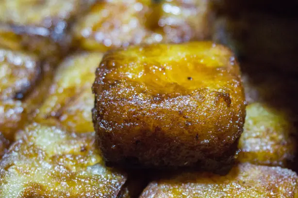 Foto von Traditionelle Bengalische Sarbhaja – fertig angerichtet