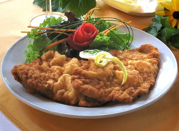 Wikipedia-Bild - 1280px-Wiener-Schnitzel02.jpg - Quelle: en.wikipedia.org