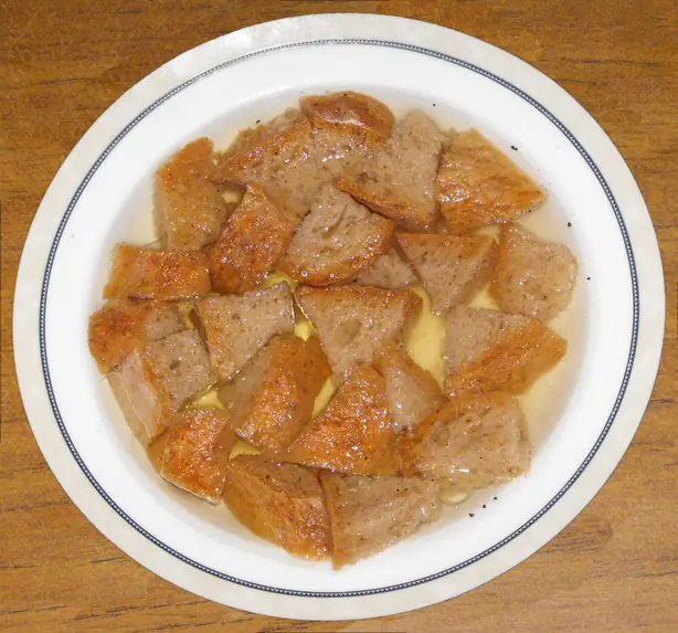 Foto von Wodzionka (Schlesische Brotsuppe) – fertig angerichtet