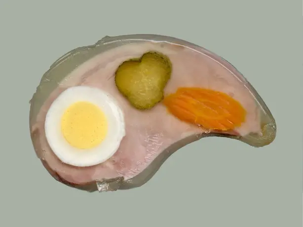 Foto von Klassisches Sülzkotelett hausgemacht – fertig angerichtet