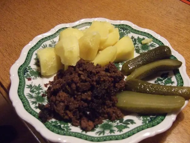 Foto von Hessischer Handkäs mit Musik klassisch (2) – fertig angerichtet