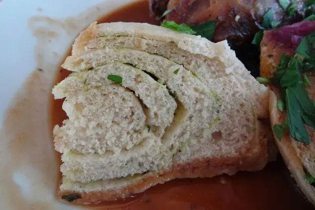 Foto von Sächsische Wickelklöße klassisch – fertig angerichtet