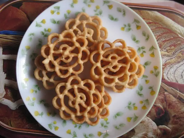 Foto von Achappam – Rosetten-Kekse – fertig angerichtet