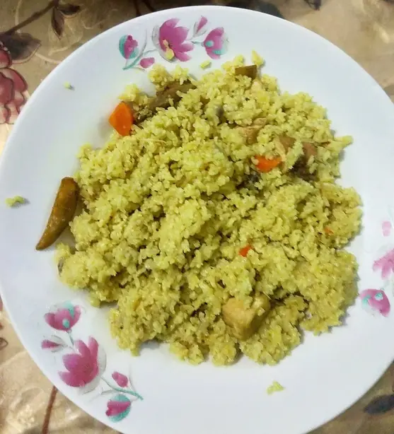 Foto von Akhni – Bengalisches Reisgericht – fertig angerichtet