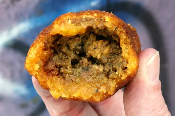 Foto von Puerto-Rico-Alcapurrias – fertig angerichtet