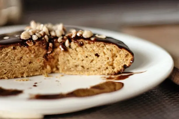 Worteltjestaart - Vegan Carrot cake (3862393257) – Foto: Suzette - www.suzette.nu from  (CC BY 2.0)