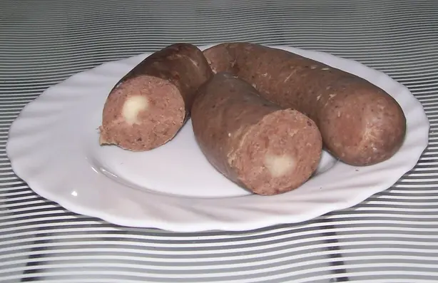 Foto von Schlesische Wellwurst klassisch – fertig angerichtet